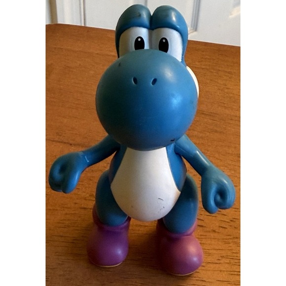 Jakks Pacific Other - Jakks Super Mario 4" Inch World of Nintendo Series Yoshi Figure 2015